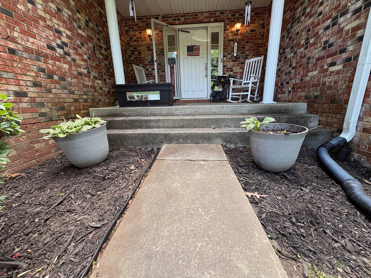 Fresh mulch bed cleanup
